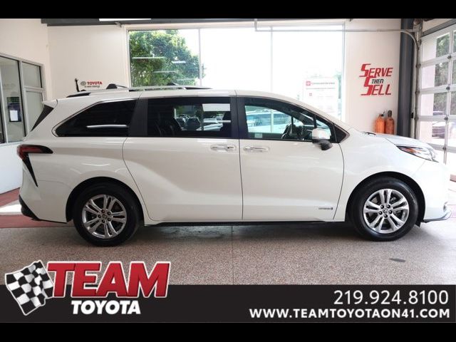 2021 Toyota Sienna Platinum