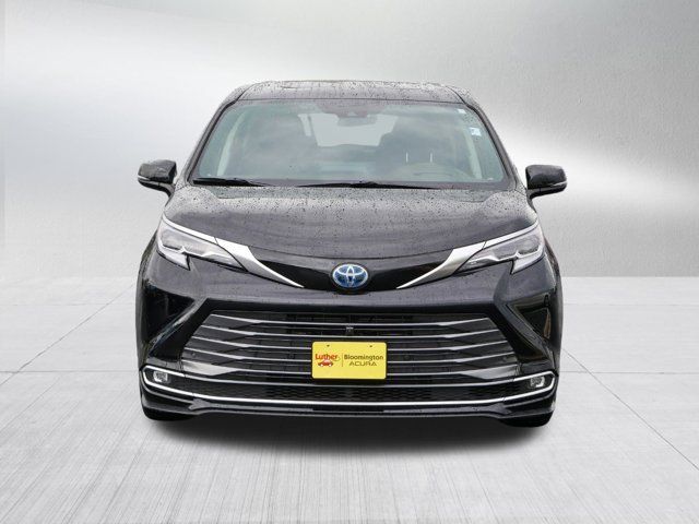 2021 Toyota Sienna Platinum