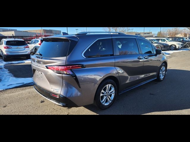 2021 Toyota Sienna Platinum