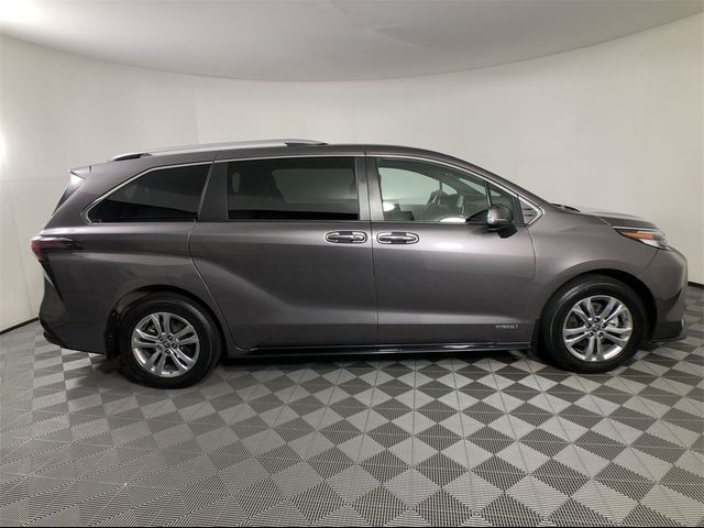 2021 Toyota Sienna Platinum