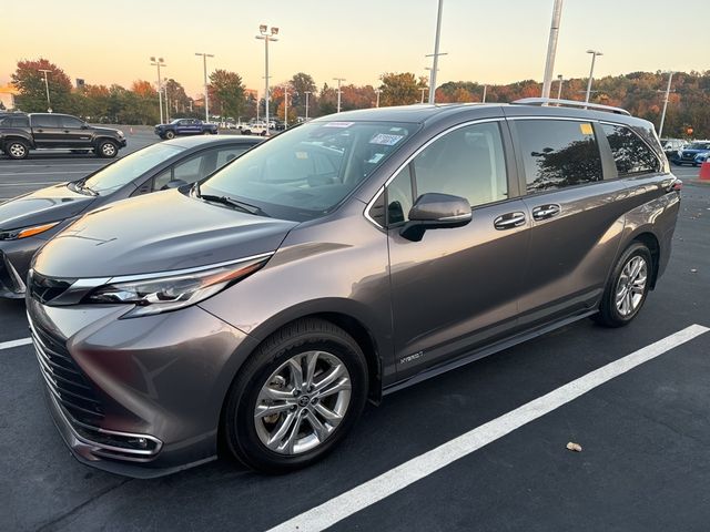 2021 Toyota Sienna Platinum