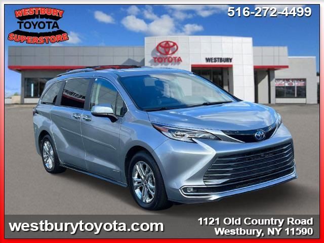 2021 Toyota Sienna Limited