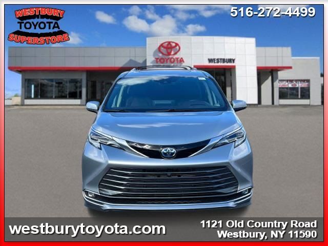 2021 Toyota Sienna Limited