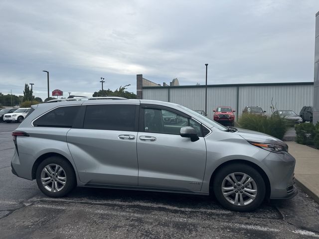 2021 Toyota Sienna Platinum