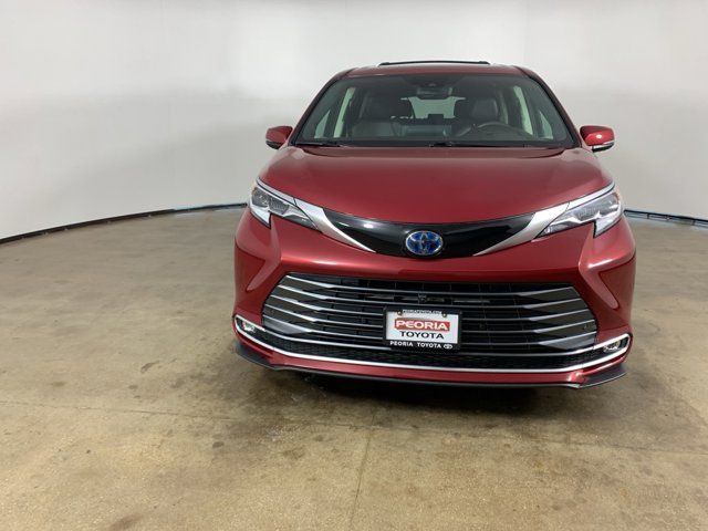 2021 Toyota Sienna Platinum