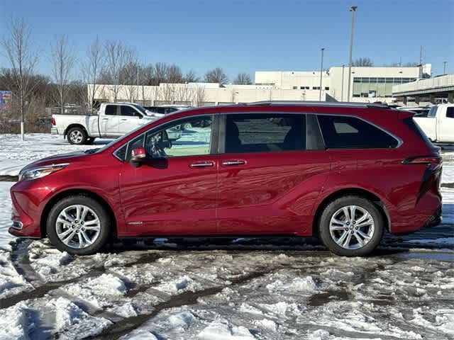 2021 Toyota Sienna Platinum