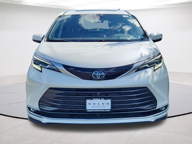 2021 Toyota Sienna Platinum