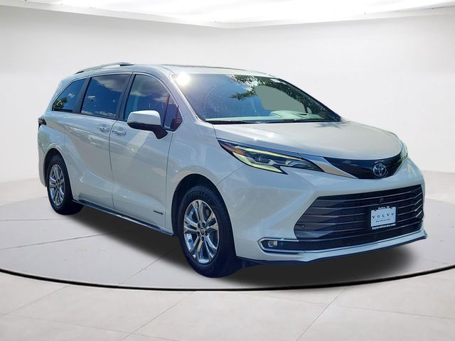 2021 Toyota Sienna Platinum