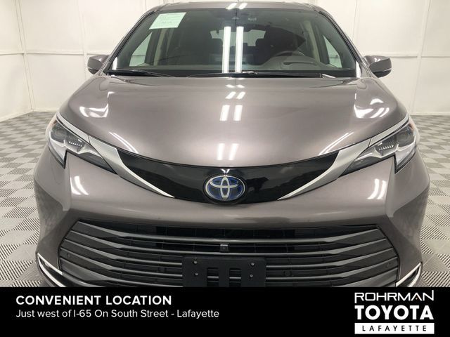 2021 Toyota Sienna Platinum