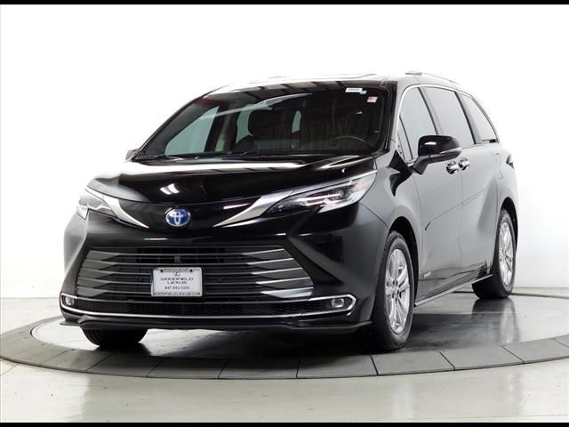 2021 Toyota Sienna Platinum