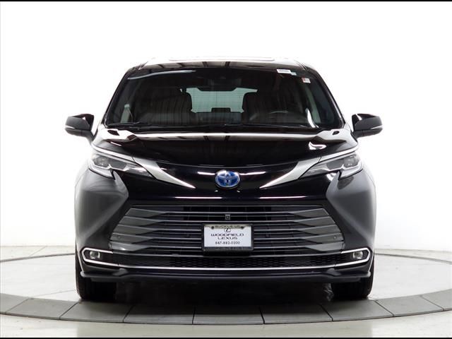 2021 Toyota Sienna Platinum