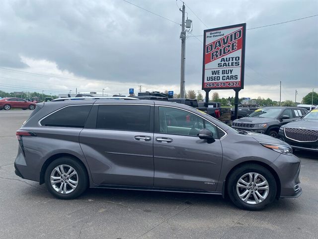 2021 Toyota Sienna Platinum