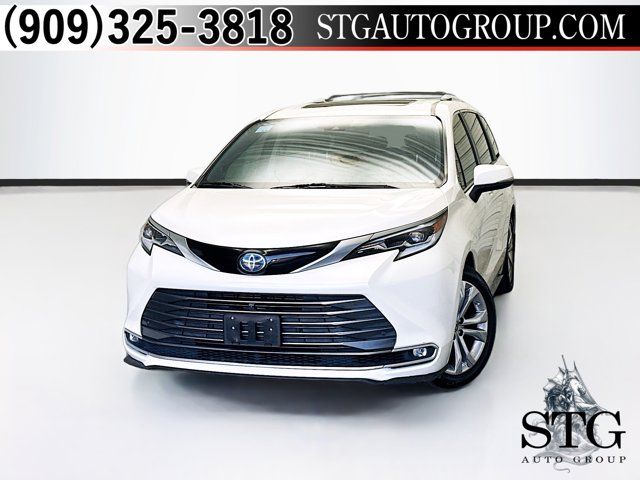 2021 Toyota Sienna Platinum