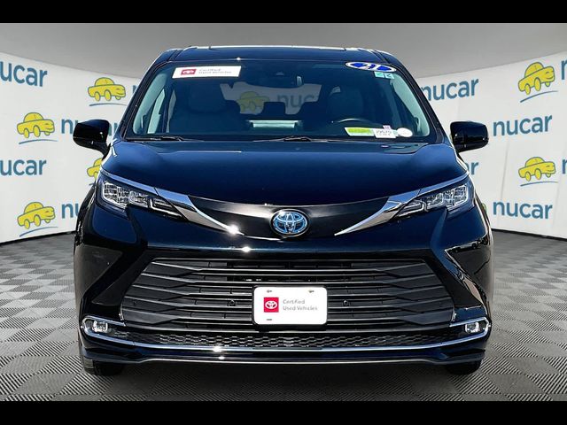 2021 Toyota Sienna XLE