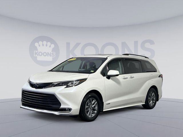 2021 Toyota Sienna XLE