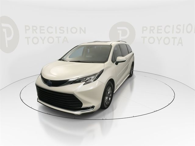 2021 Toyota Sienna XLE