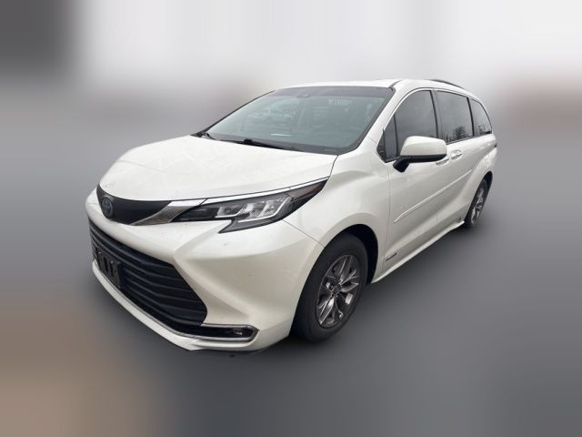 2021 Toyota Sienna XLE