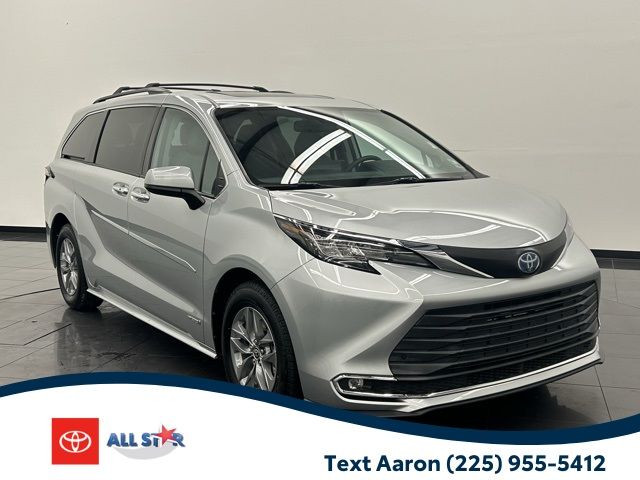 2021 Toyota Sienna XLE