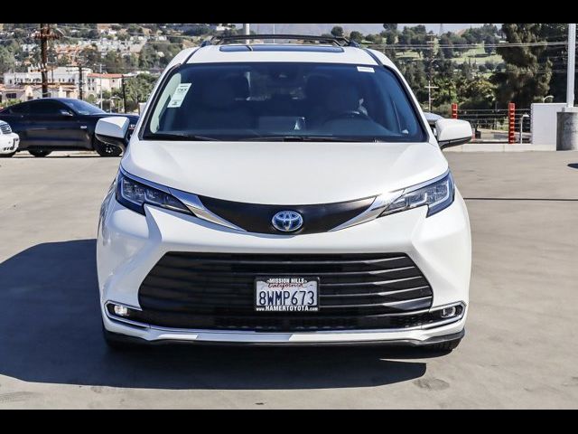 2021 Toyota Sienna XLE