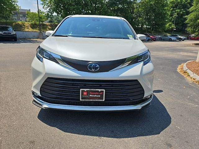 2021 Toyota Sienna XLE