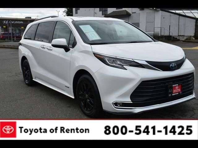 2021 Toyota Sienna XLE