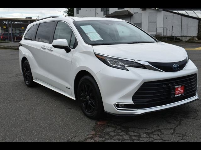 2021 Toyota Sienna XLE