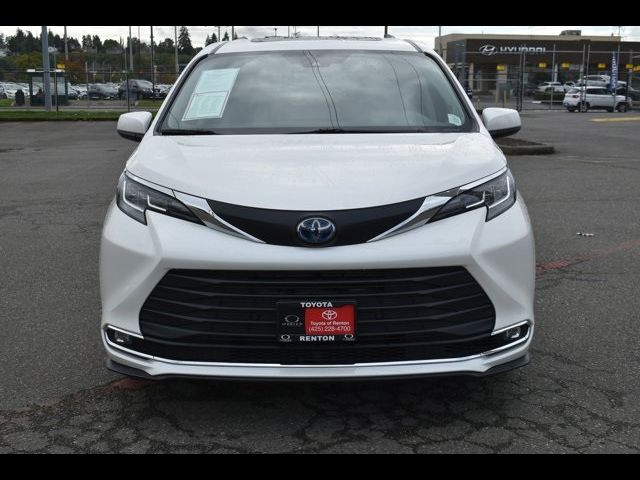 2021 Toyota Sienna XLE