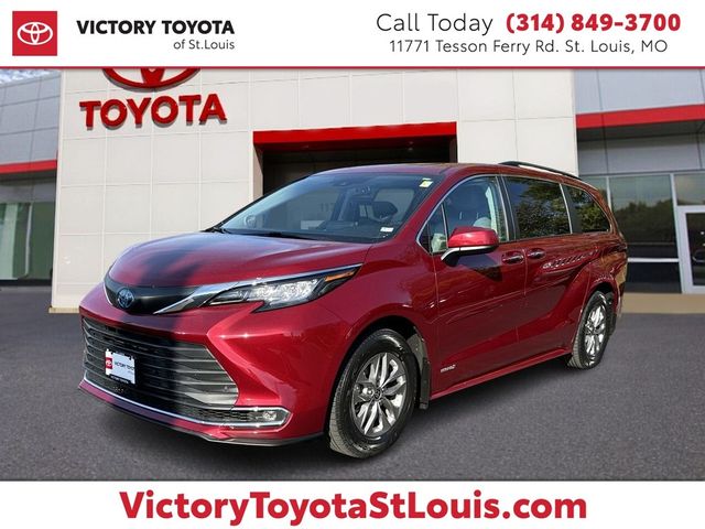 2021 Toyota Sienna XLE