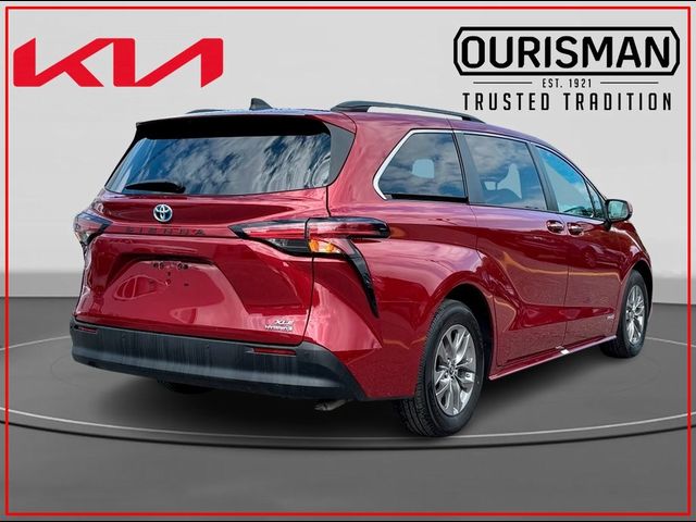 2021 Toyota Sienna XLE