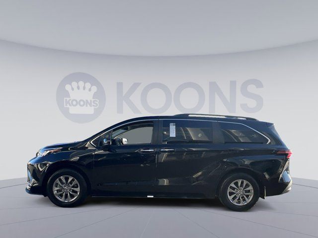 2021 Toyota Sienna XLE