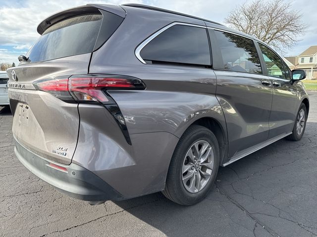 2021 Toyota Sienna XLE