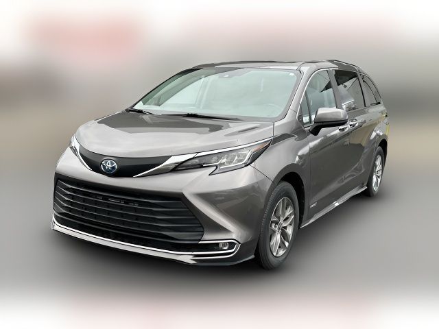 2021 Toyota Sienna XLE