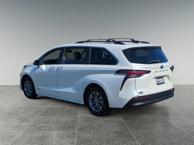 2021 Toyota Sienna XLE