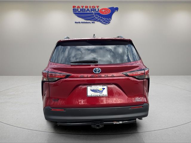 2021 Toyota Sienna XLE