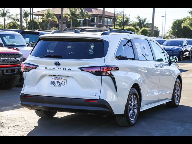 2021 Toyota Sienna XLE