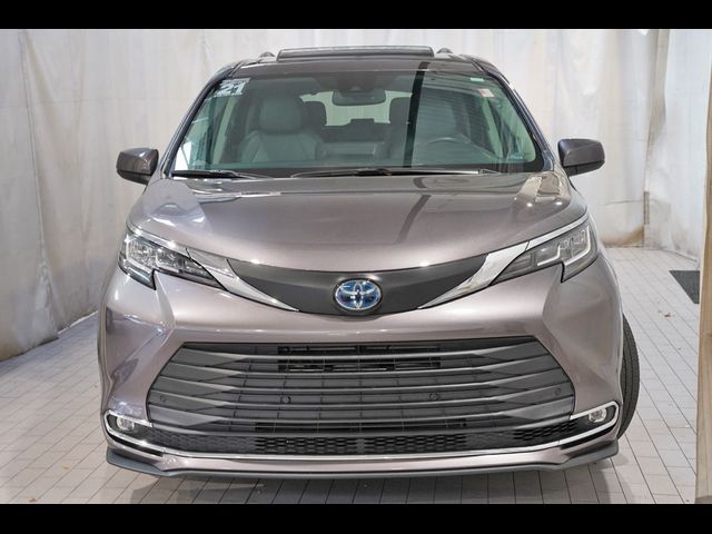 2021 Toyota Sienna XLE