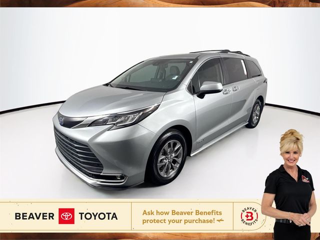 2021 Toyota Sienna XLE
