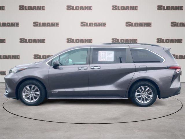 2021 Toyota Sienna XLE