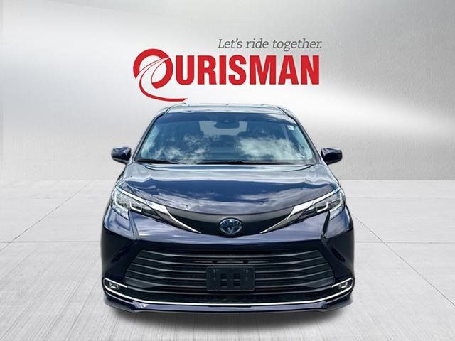 2021 Toyota Sienna XLE