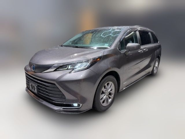 2021 Toyota Sienna XLE