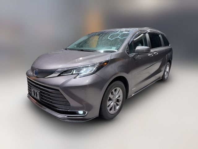 2021 Toyota Sienna XLE