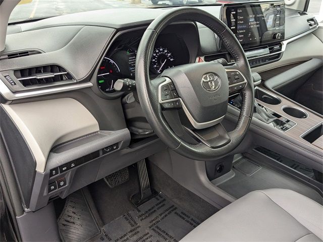 2021 Toyota Sienna XLE