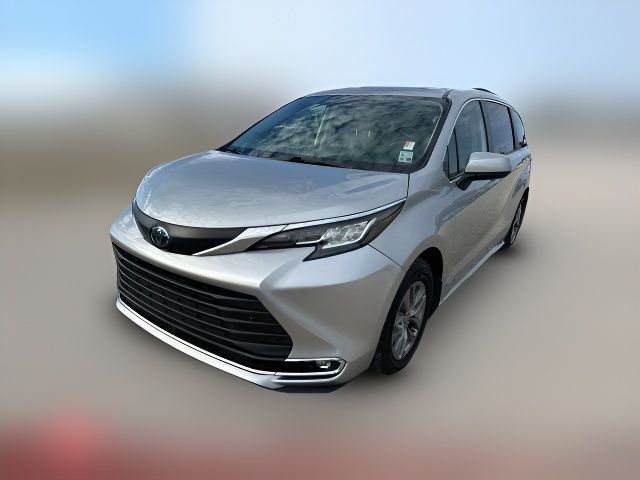 2021 Toyota Sienna XLE