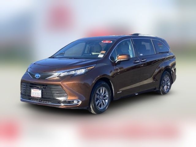 2021 Toyota Sienna XLE