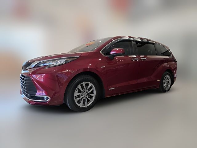 2021 Toyota Sienna XLE