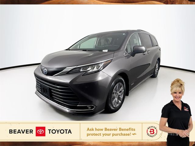 2021 Toyota Sienna XLE