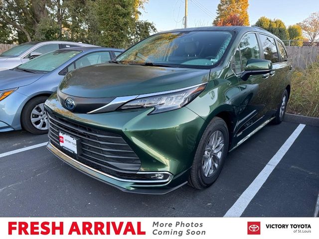 2021 Toyota Sienna XLE