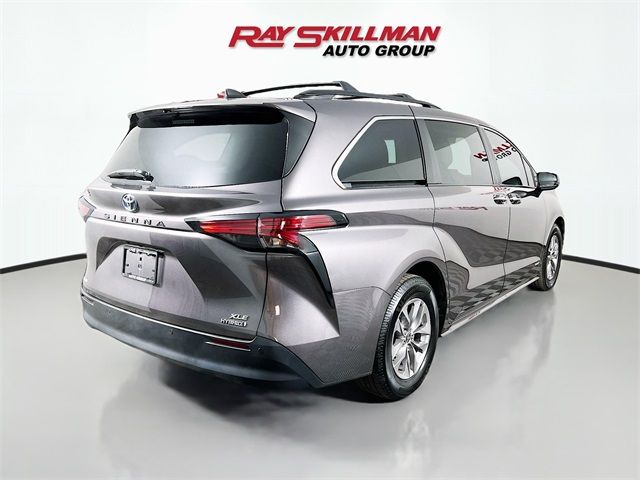 2021 Toyota Sienna XLE