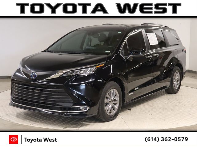 2021 Toyota Sienna XLE