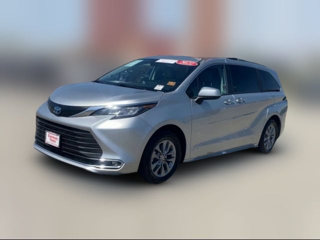 2021 Toyota Sienna XLE